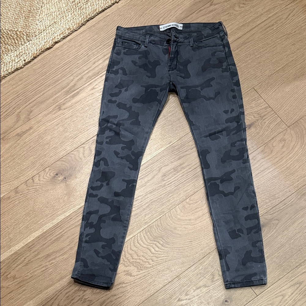 Camo Skinny Pants